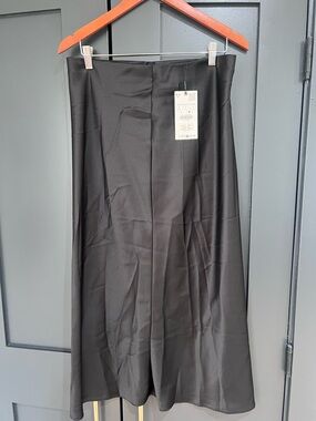 Zara Black Midi A-Line Skirt